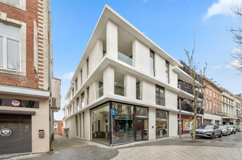 Modern appartement uit 2016 met 2 slaapkamers in centrum