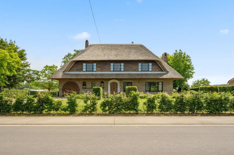 Uitzonderlijke klassevolle villa met 4 slpks en prachtige tuin