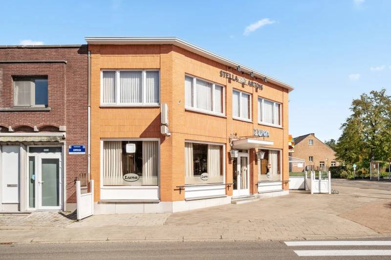 Unieke combinatie: 70 m&sup2; handelsruimte + woning met 4 slpks